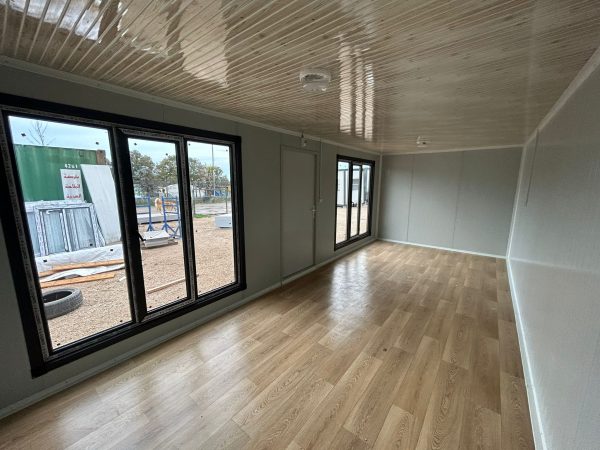 camlı-ofis konteyneri